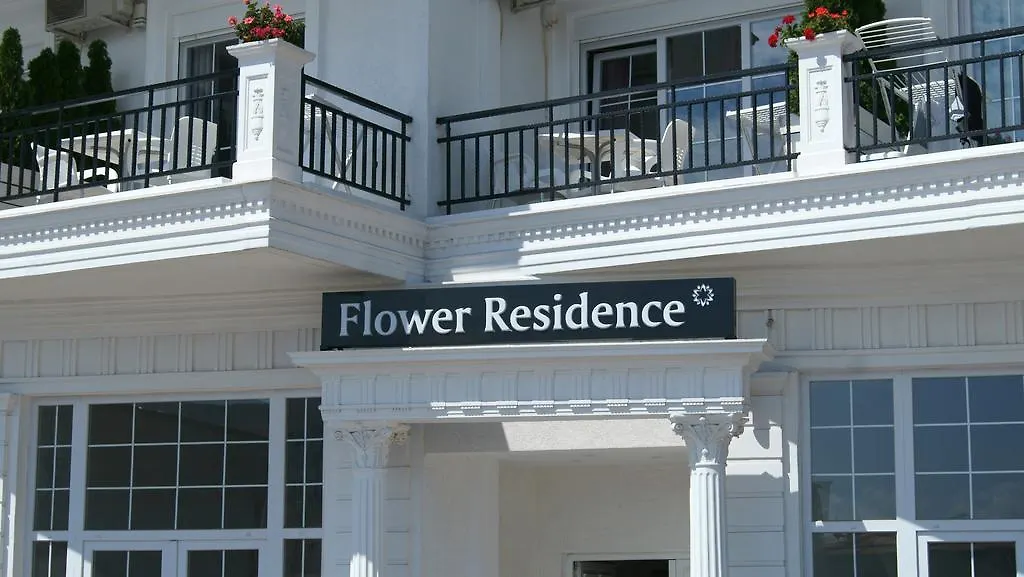Apartments Flower Residence Sarande